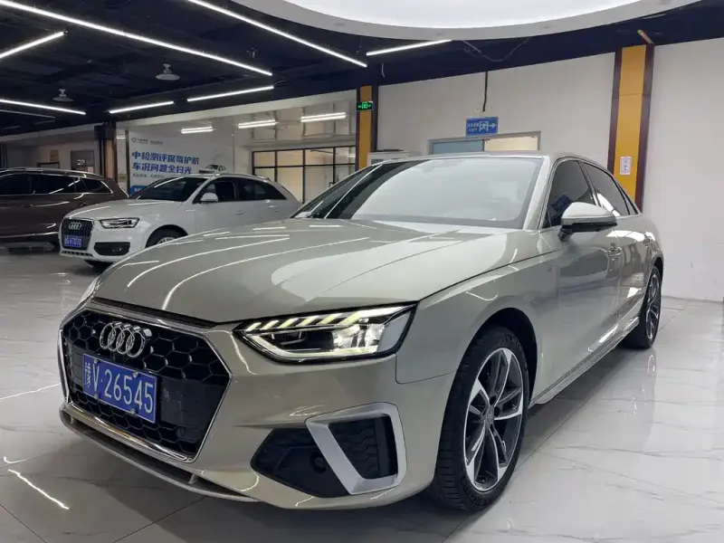 Audi A4L, 2021