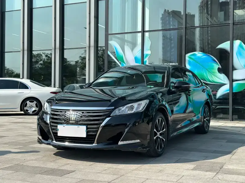 Toyota Crown, 2019