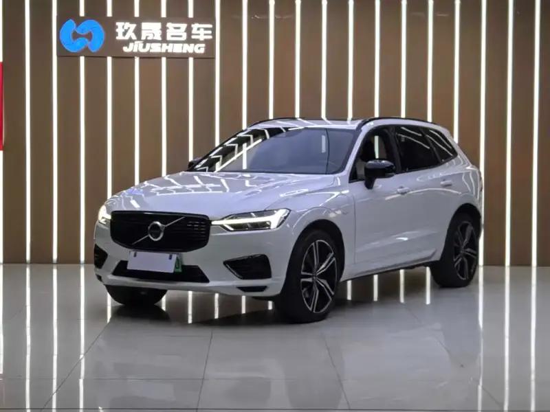 Volvo XC60 PHEV, 2020