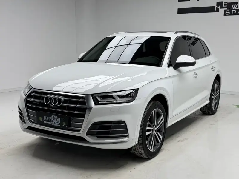 Audi Q5L, 2021