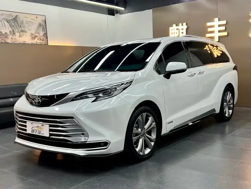 Toyota Sienna, 2022