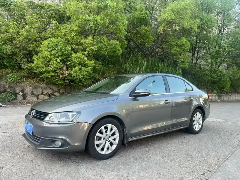 Volkswagen Sagitar, 2013