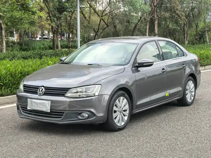 Volkswagen Sagitar, 2014