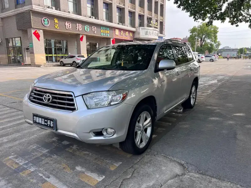 Toyota Highlander, 2010