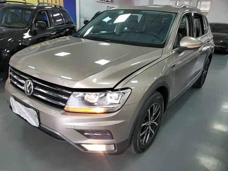 Volkswagen Tiguan L, 2018