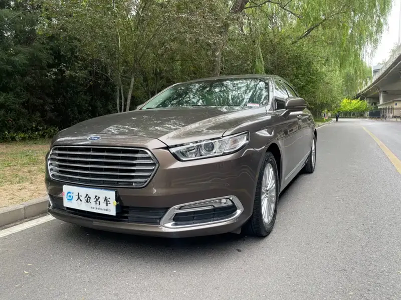 Ford Taurus, 2016