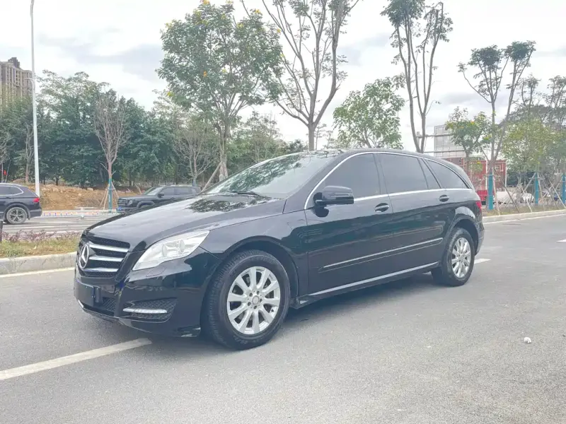 Mercedes-Benz R-Class, 2015