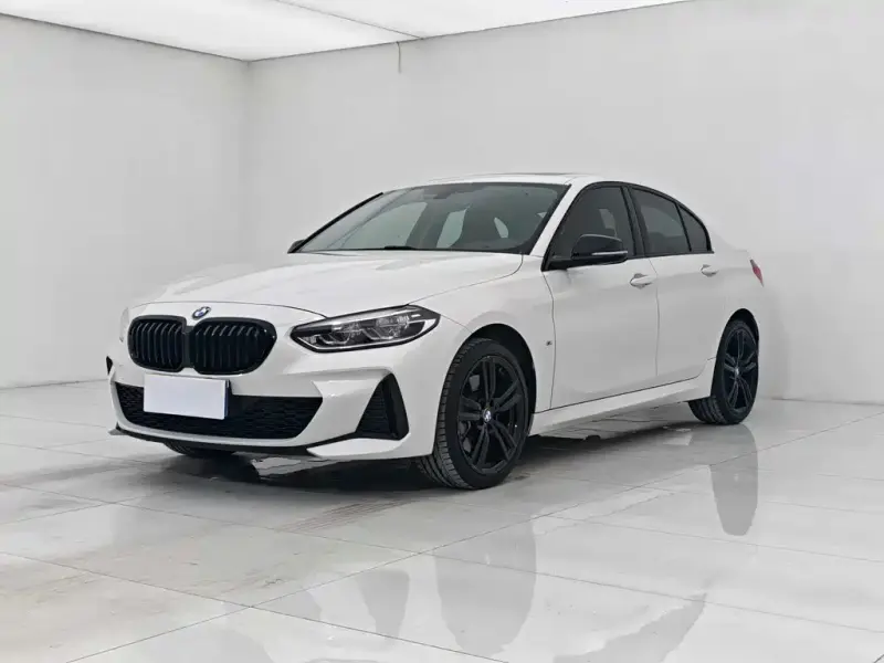 BMW 1 Series, 2021