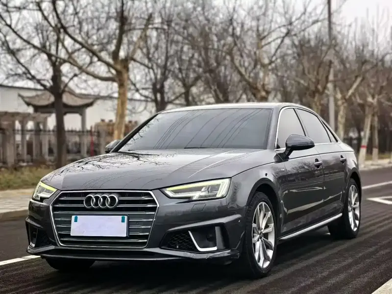 Audi A4L, 2020