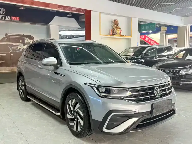 Volkswagen Tiguan L, 2021