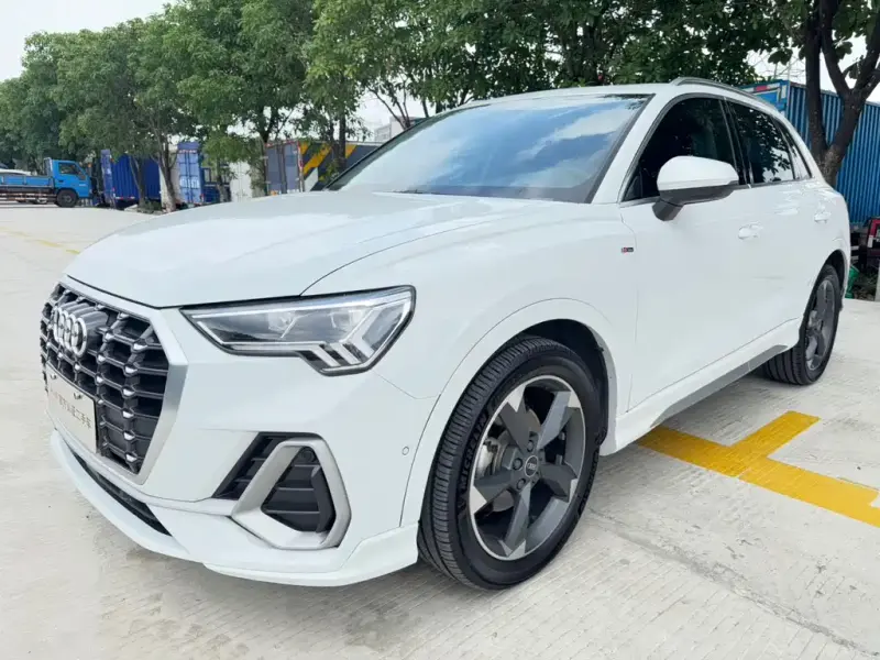 Audi Q3, 2022