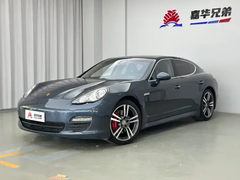 Porsche Panamera, 2013