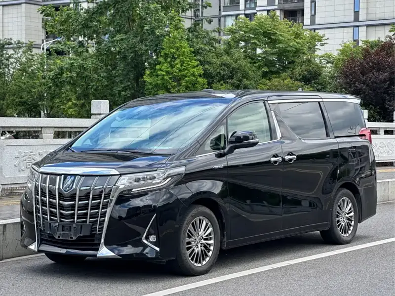 Toyota Alphard, 2022