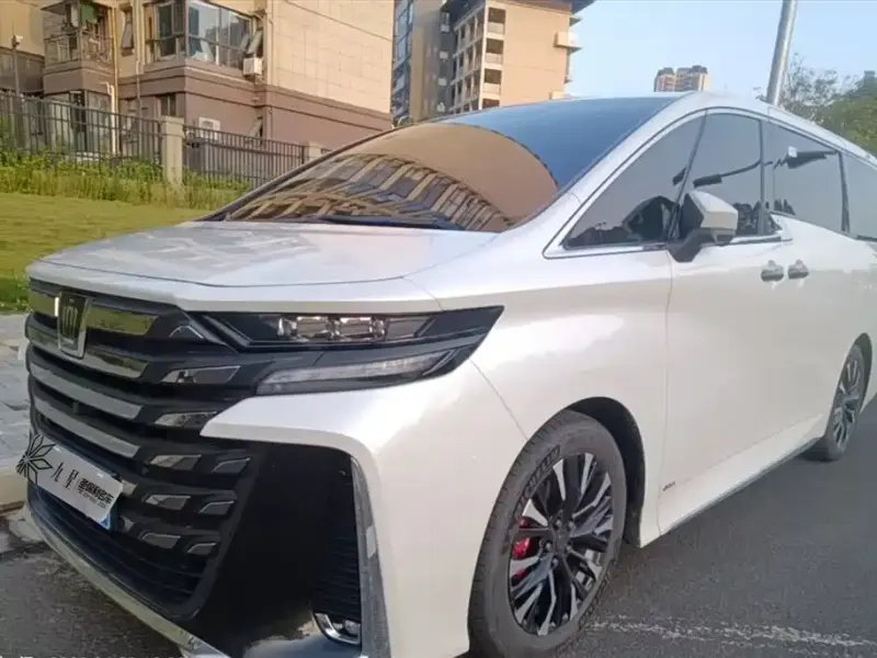 Toyota Vellfire, 2025