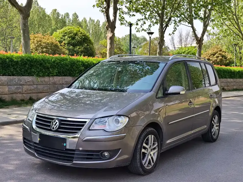 Volkswagen Touran, 2009