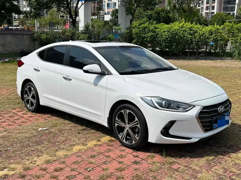Hyundai Elantra, 2019