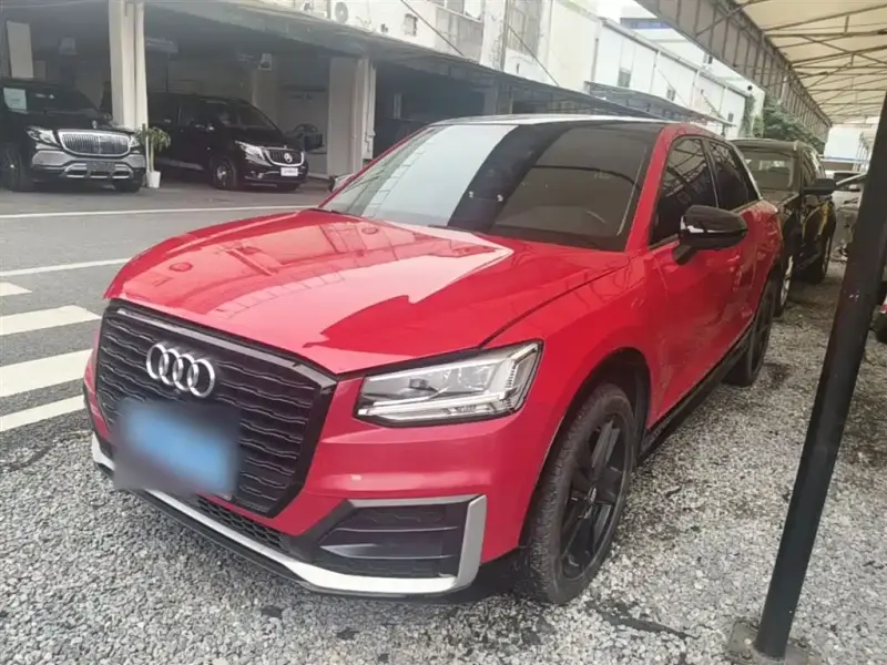 Audi Q2L, 2019