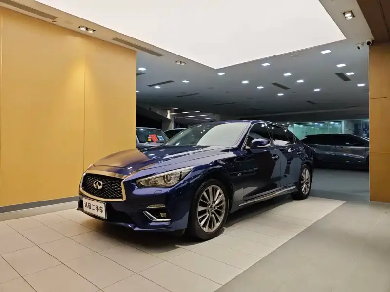 Infiniti Q50L, 2021