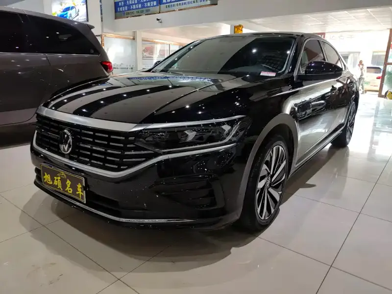 Volkswagen Passat, 2022