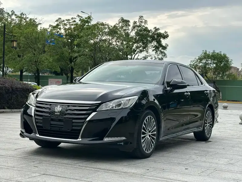 Toyota Crown, 2019