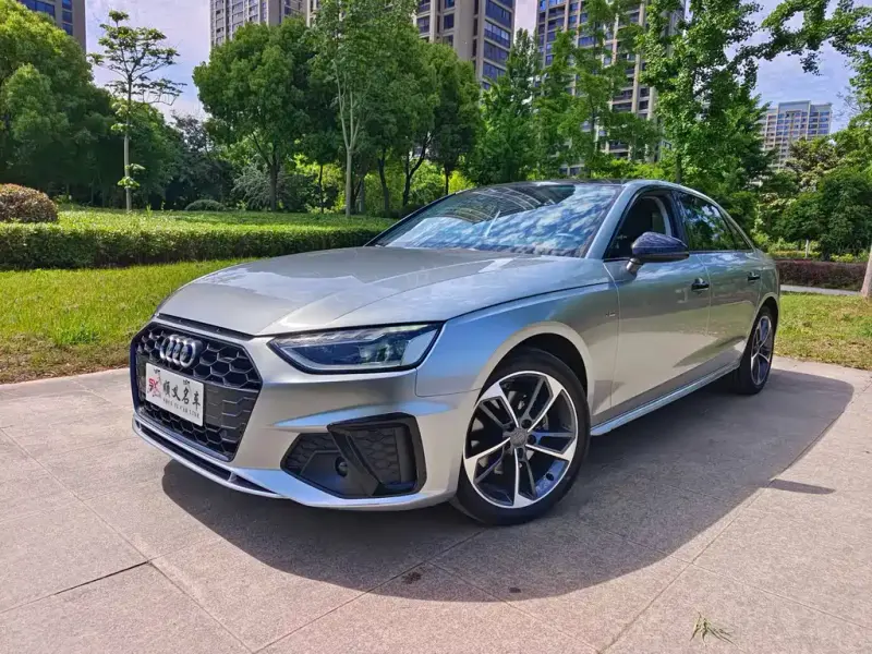 Audi A4L, 2021