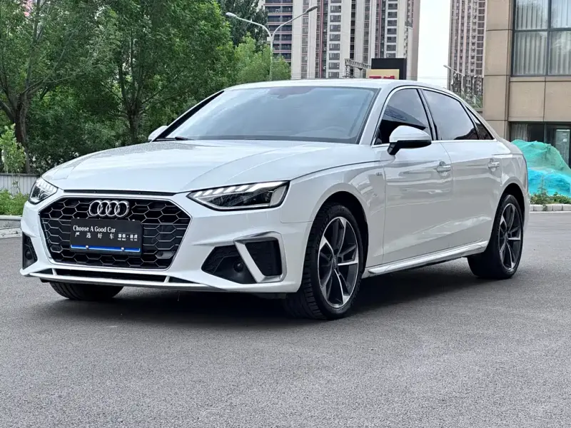 Audi A4L, 2021