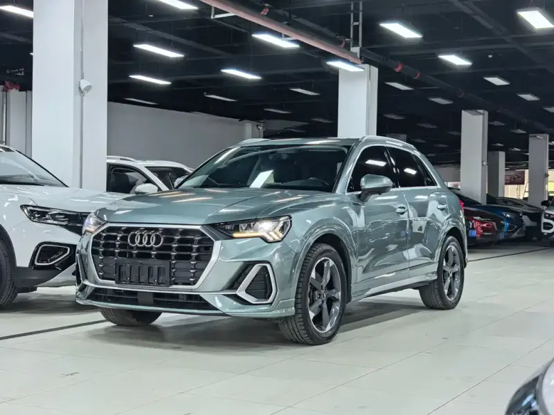 Audi Q3, 2022