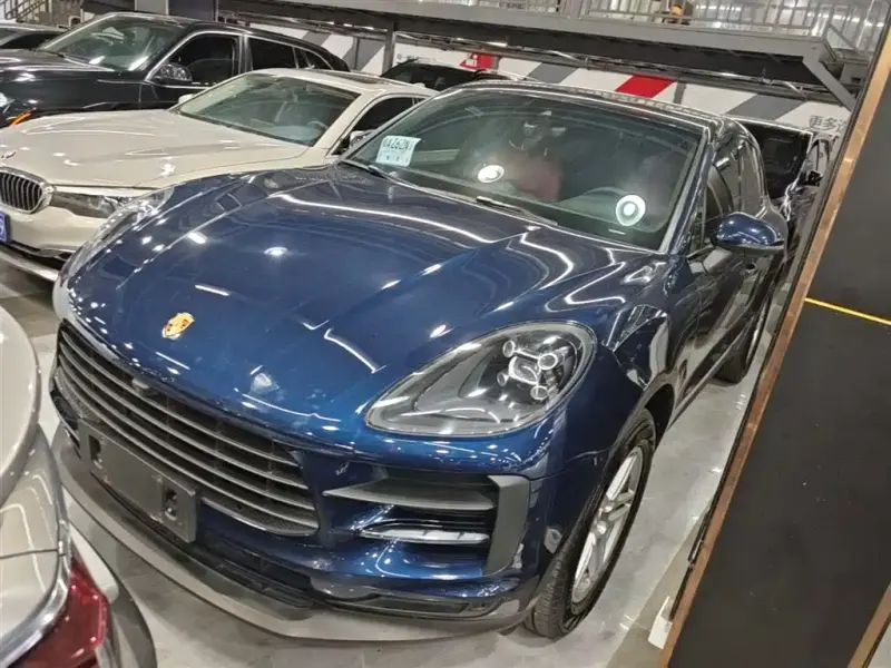 Porsche Macan, 2021