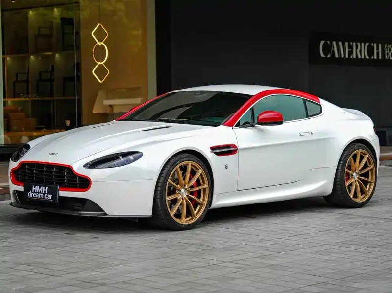 Aston Martin V8 Vantage, 2017
