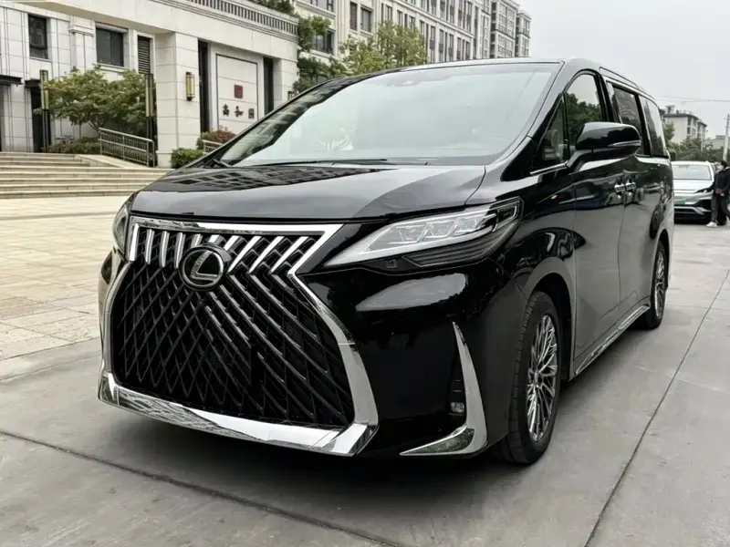 Toyota Vellfire, 2023