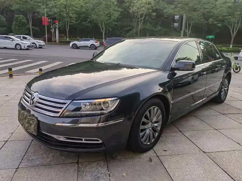 Volkswagen Phaeton, 2011