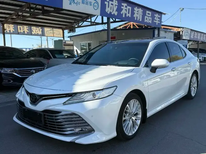Toyota Camry, 2018