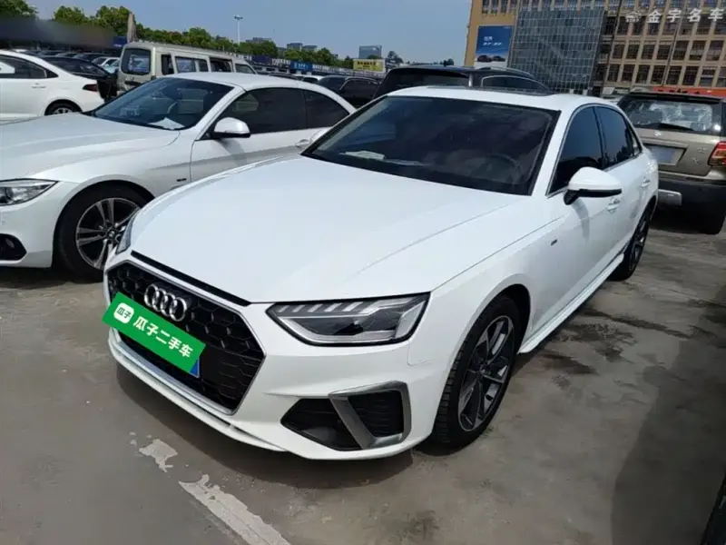Audi A4L, 2021