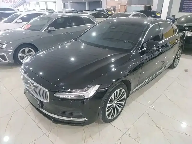 Volvo S90 PHEV, 2023