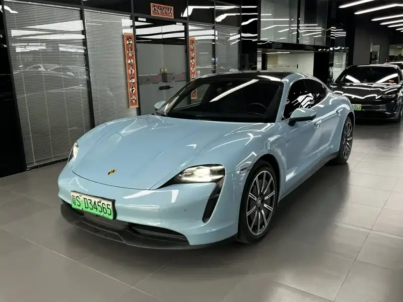 Porsche Taycan, 2020