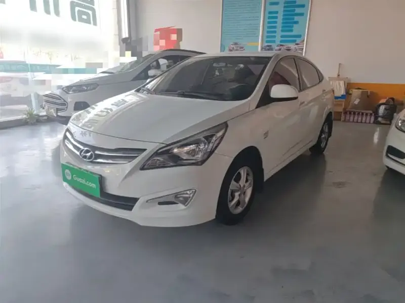 Hyundai Verna, 2015