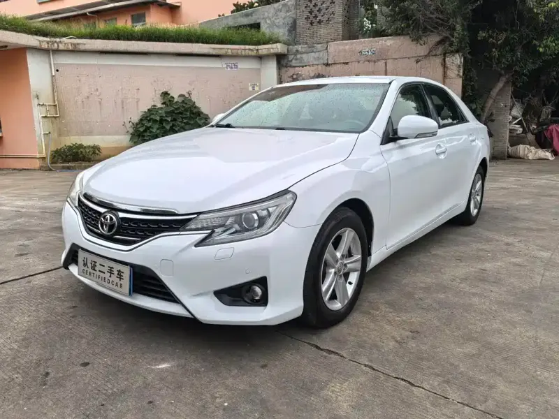 Toyota Reiz, 2014