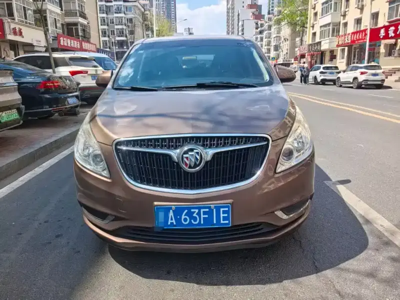 Buick GL8, 2019