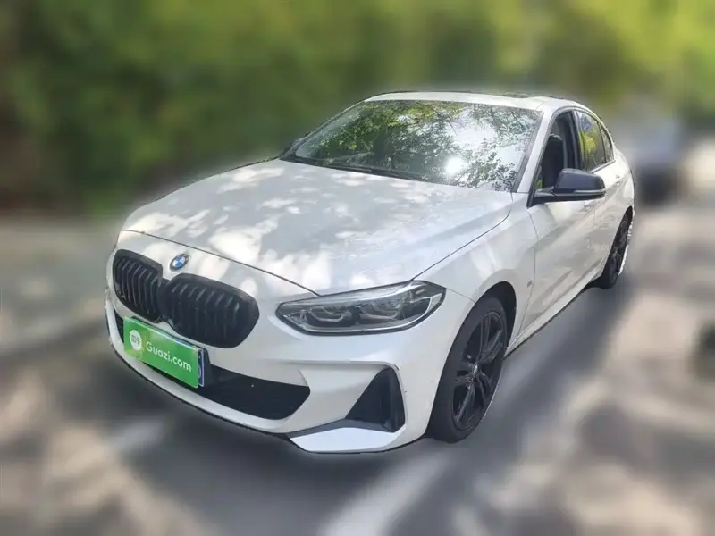 BMW 1 Series, 2021