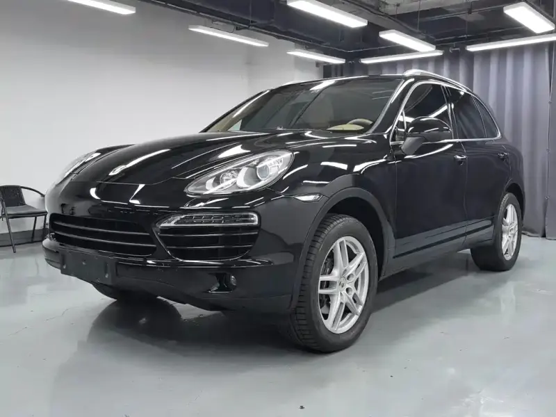 Porsche Cayenne, 2012