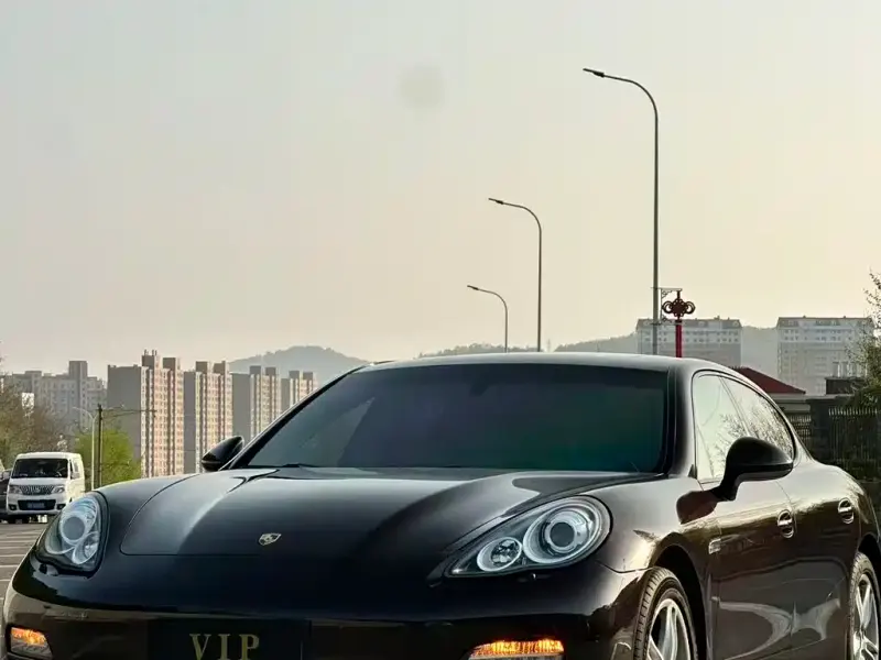 Porsche Panamera, 2013