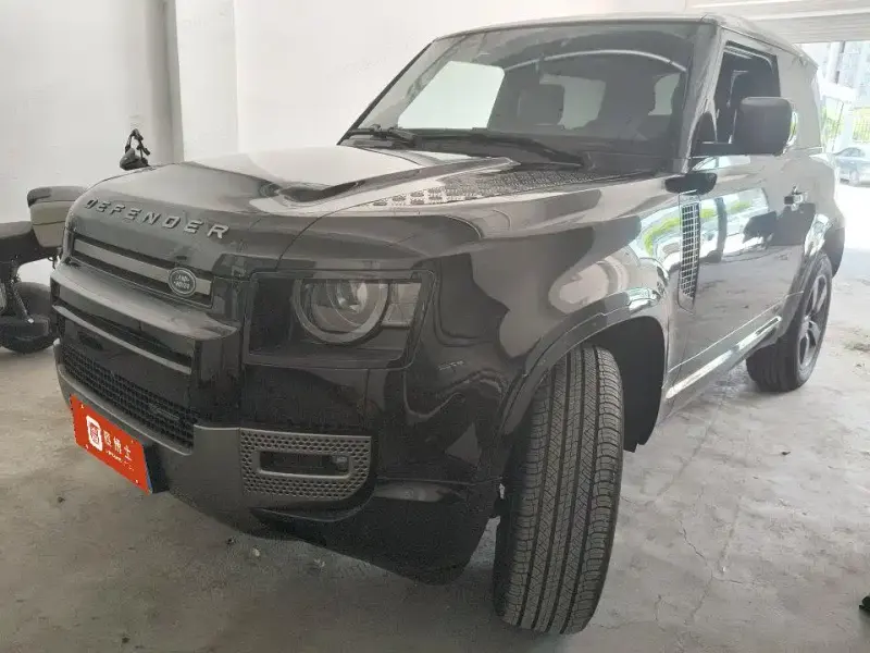 Land Rover Defender, 2023