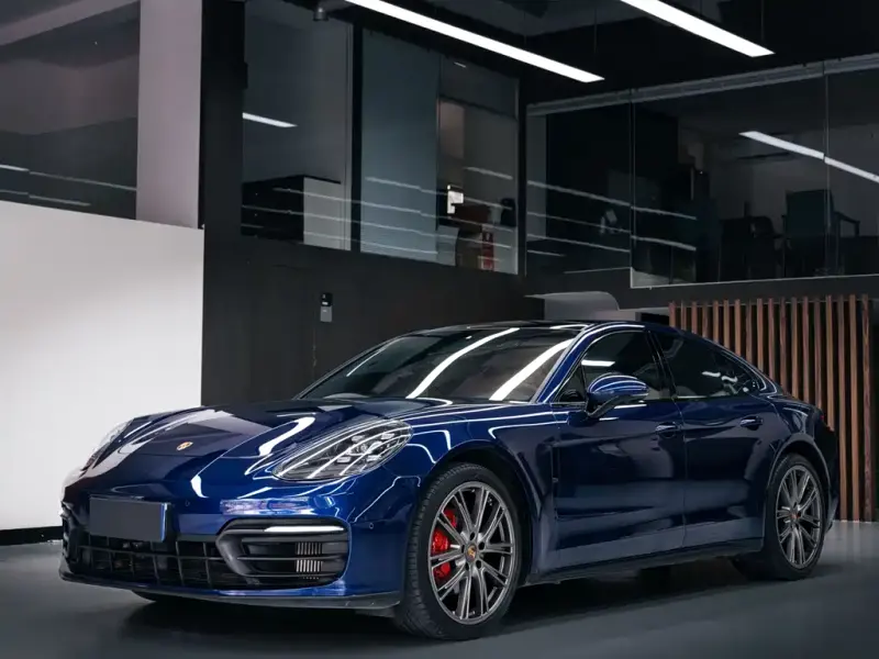 Porsche Panamera, 2022