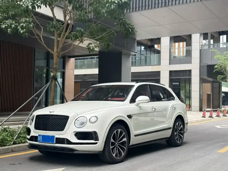 Bentley Bentayga, 2016