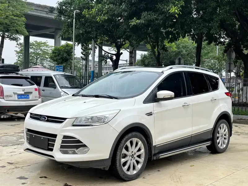 Ford Kuga, 2016