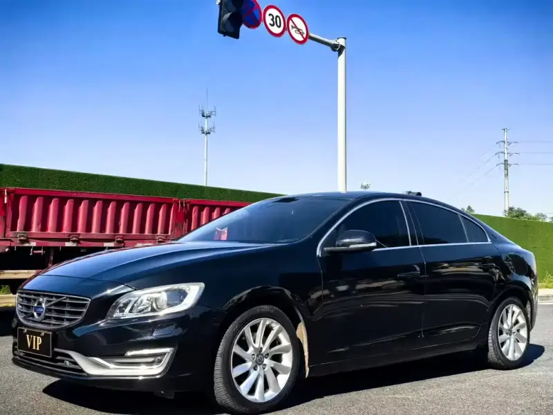 Volvo S60, 2015