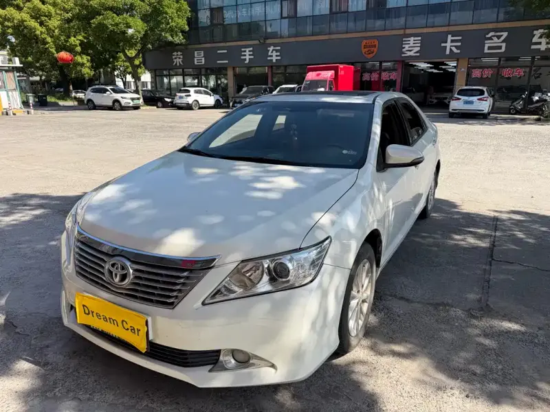 Toyota Camry, 2014