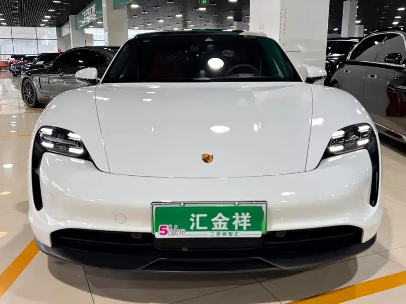 Porsche Taycan, 2023