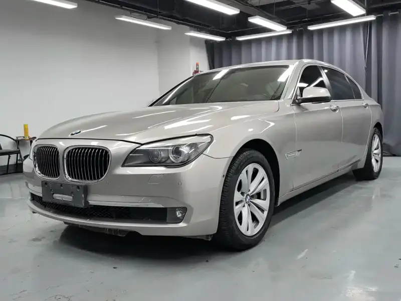 BMW 7 Series, 2011