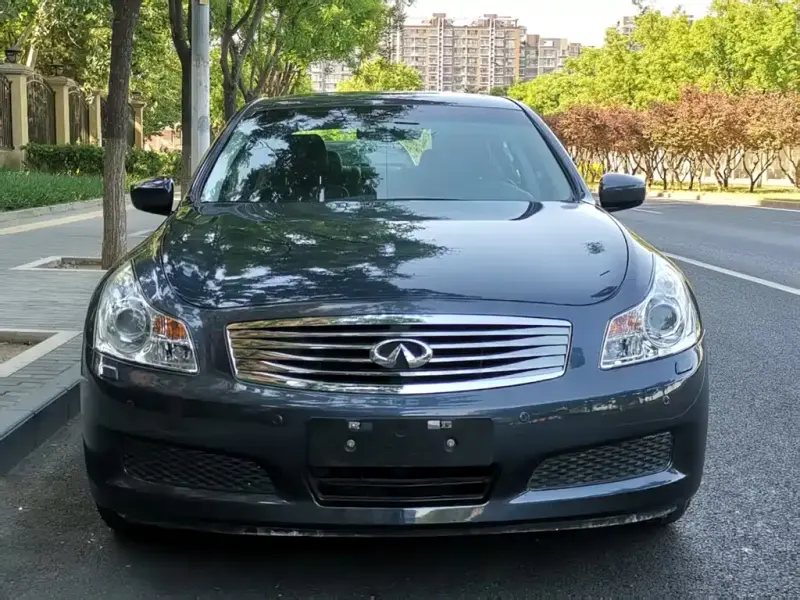 Infiniti G, 2010